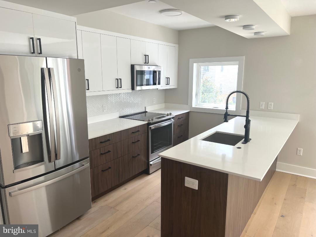 919 12TH ST NE #201, WASHINGTON, District Of Columbia 20002, 1 Bedroom Bedrooms, ,1 BathroomBathrooms,Residential,For sale,919 12TH ST NE #201,DCDC2202034 MLS # DCDC2202034