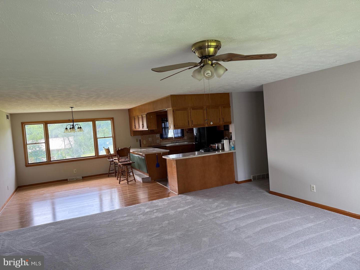 29078 OLD VALLEY PIKE, STRASBURG, Virginia 22657, 3 Bedrooms Bedrooms, ,2 BathroomsBathrooms,Residential,For sale,29078 OLD VALLEY PIKE,VASH2011534 MLS # VASH2011534