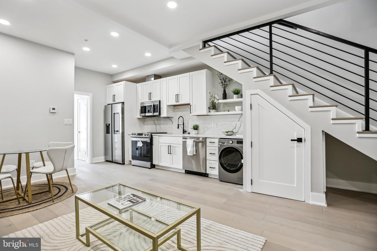 611 KENNEDY ST NW #402, WASHINGTON, District Of Columbia 20011, 3 Bedrooms Bedrooms, ,2 BathroomsBathrooms,Residential,For sale,611 KENNEDY ST NW #402,DCDC2202040 MLS # DCDC2202040