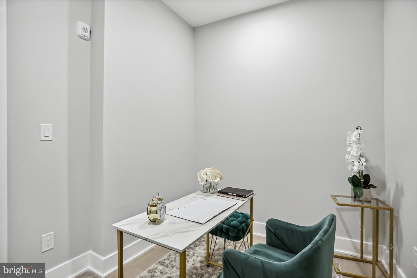 611 KENNEDY ST NW #402, WASHINGTON, District Of Columbia 20011, 3 Bedrooms Bedrooms, ,2 BathroomsBathrooms,Residential,For sale,611 KENNEDY ST NW #402,DCDC2202040 MLS # DCDC2202040
