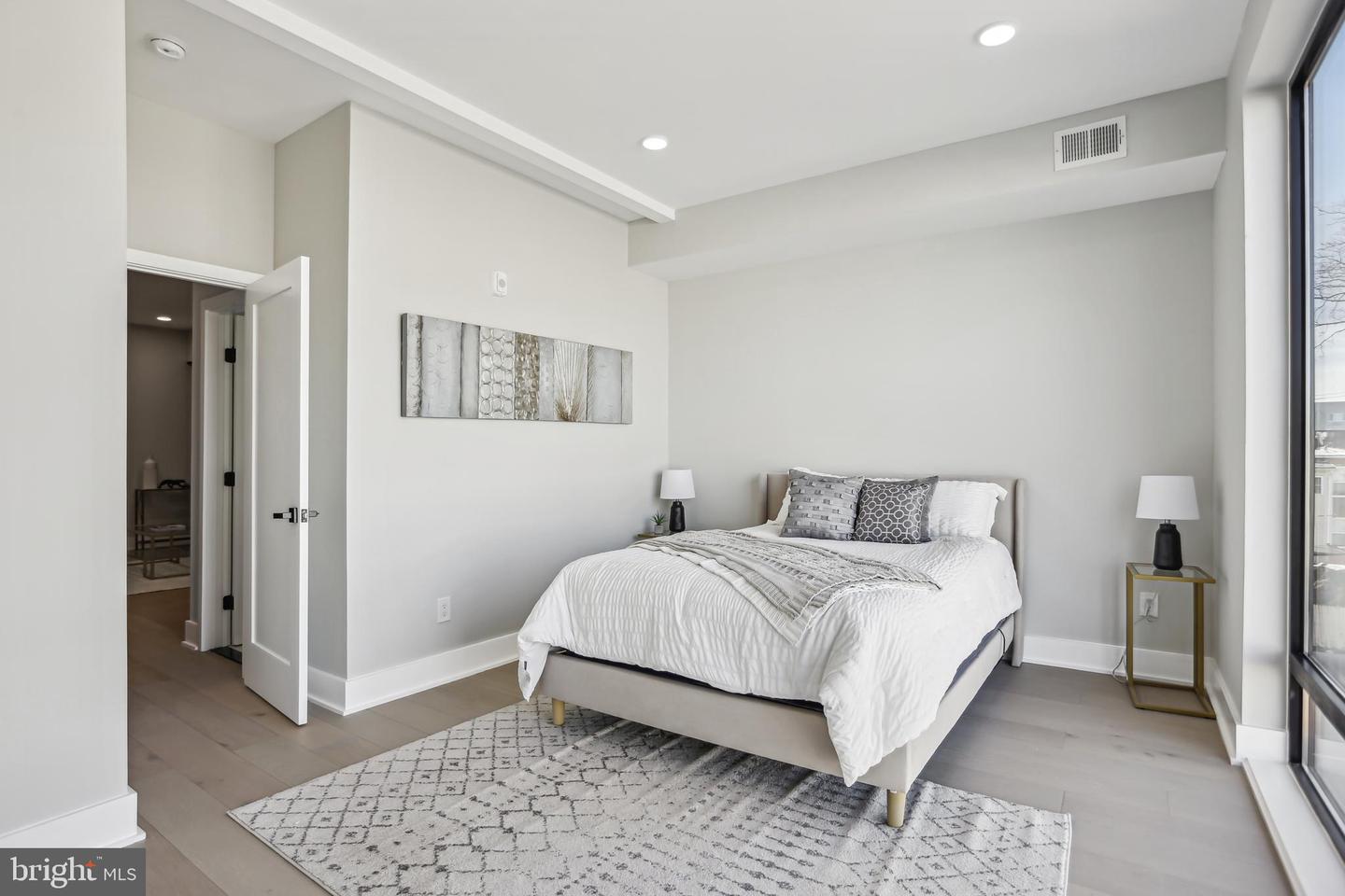 611 KENNEDY ST NW #402, WASHINGTON, District Of Columbia 20011, 3 Bedrooms Bedrooms, ,2 BathroomsBathrooms,Residential,For sale,611 KENNEDY ST NW #402,DCDC2202040 MLS # DCDC2202040