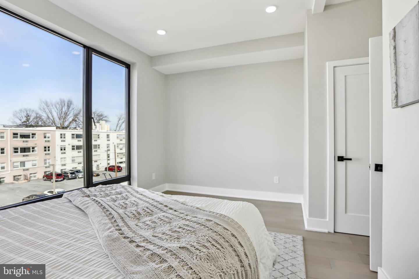 611 KENNEDY ST NW #402, WASHINGTON, District Of Columbia 20011, 3 Bedrooms Bedrooms, ,2 BathroomsBathrooms,Residential,For sale,611 KENNEDY ST NW #402,DCDC2202040 MLS # DCDC2202040
