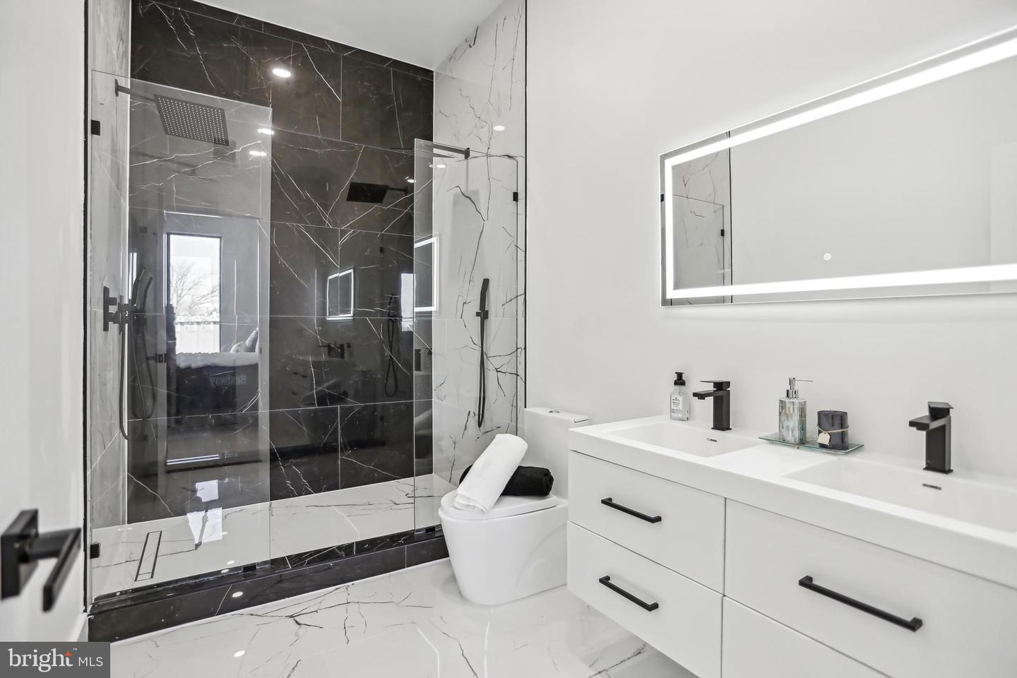 611 KENNEDY ST NW #402, WASHINGTON, District Of Columbia 20011, 3 Bedrooms Bedrooms, ,2 BathroomsBathrooms,Residential,For sale,611 KENNEDY ST NW #402,DCDC2202040 MLS # DCDC2202040