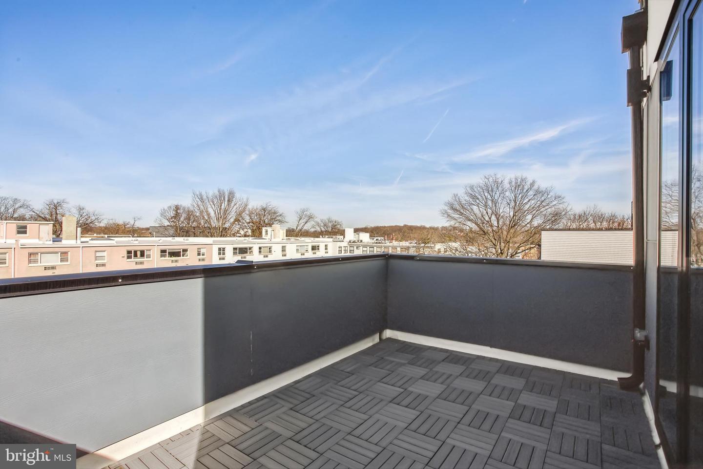 611 KENNEDY ST NW #402, WASHINGTON, District Of Columbia 20011, 3 Bedrooms Bedrooms, ,2 BathroomsBathrooms,Residential,For sale,611 KENNEDY ST NW #402,DCDC2202040 MLS # DCDC2202040
