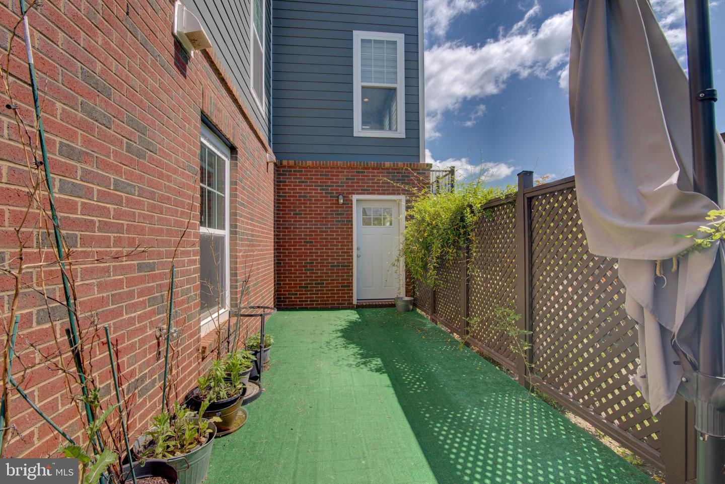 1119 THEMIS ST SE, LEESBURG, Virginia 20175, 5 Bedrooms Bedrooms, ,5 BathroomsBathrooms,Residential,For sale,1119 THEMIS ST SE,VALO2089920 MLS # VALO2089920