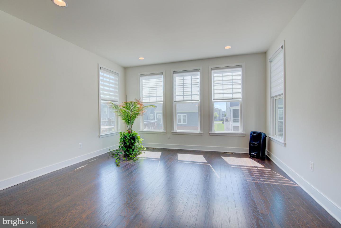 1119 THEMIS ST SE, LEESBURG, Virginia 20175, 5 Bedrooms Bedrooms, ,5 BathroomsBathrooms,Residential,For sale,1119 THEMIS ST SE,VALO2089920 MLS # VALO2089920