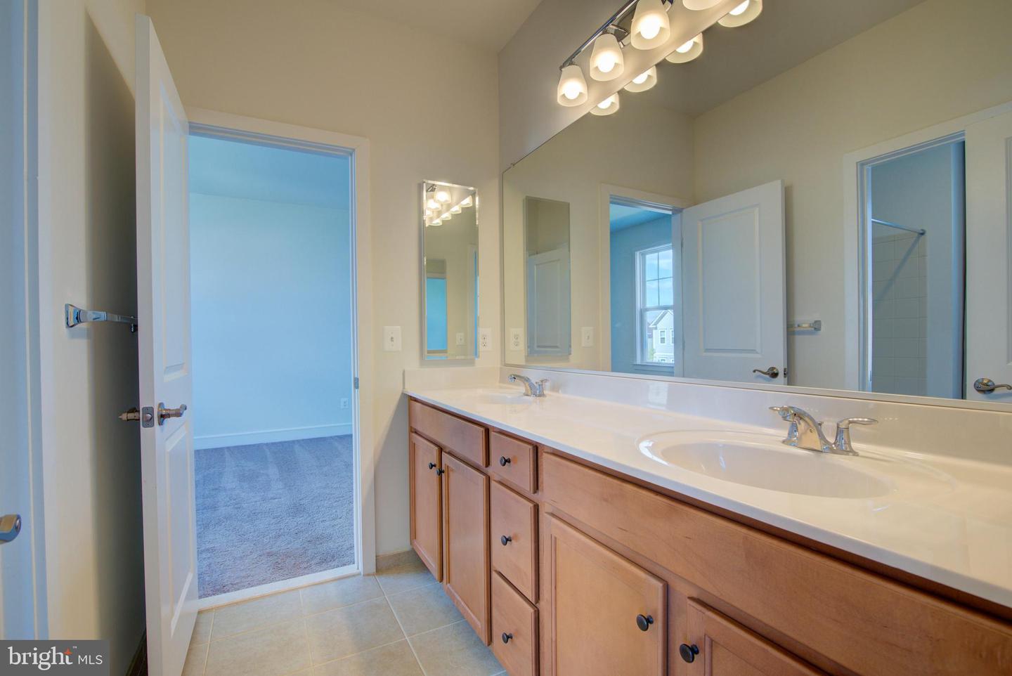 1119 THEMIS ST SE, LEESBURG, Virginia 20175, 5 Bedrooms Bedrooms, ,5 BathroomsBathrooms,Residential,For sale,1119 THEMIS ST SE,VALO2089920 MLS # VALO2089920