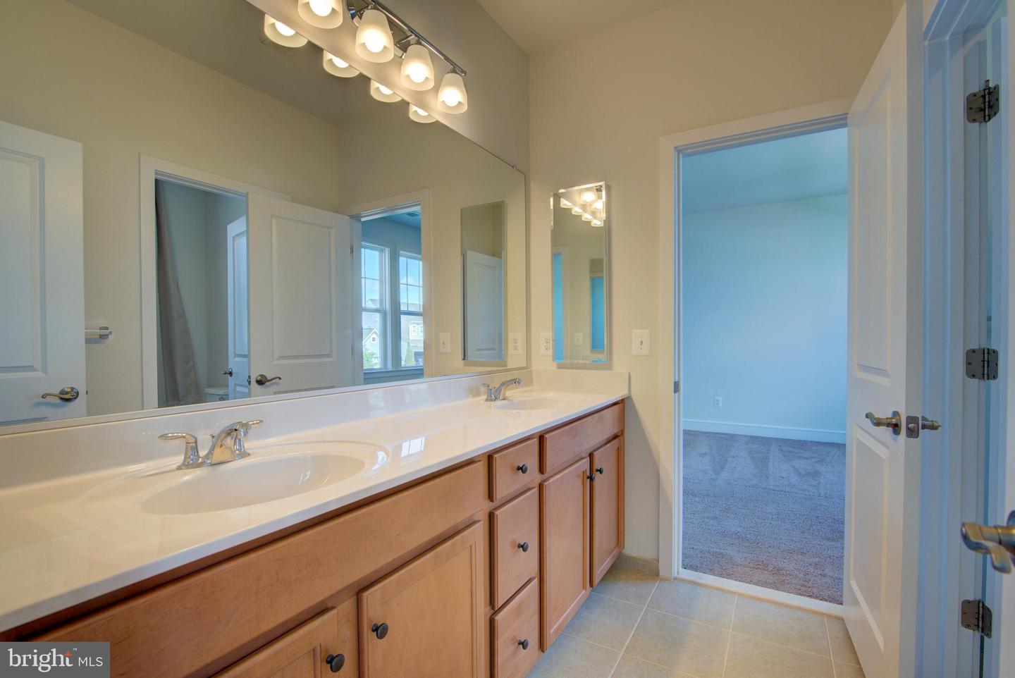 1119 THEMIS ST SE, LEESBURG, Virginia 20175, 5 Bedrooms Bedrooms, ,5 BathroomsBathrooms,Residential,For sale,1119 THEMIS ST SE,VALO2089920 MLS # VALO2089920