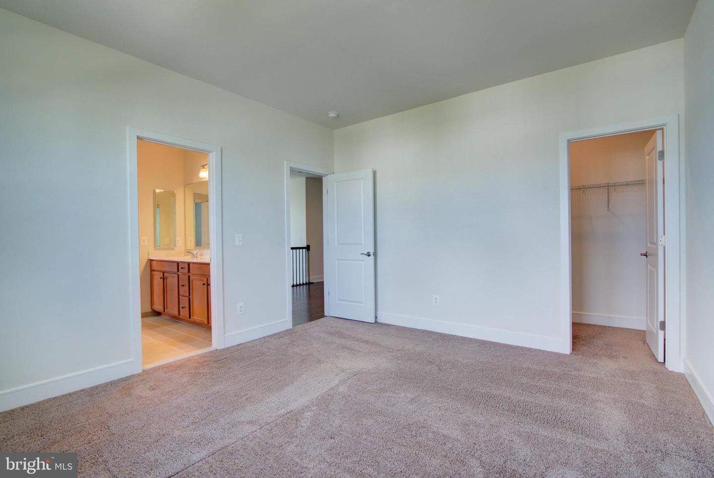 1119 THEMIS ST SE, LEESBURG, Virginia 20175, 5 Bedrooms Bedrooms, ,5 BathroomsBathrooms,Residential,For sale,1119 THEMIS ST SE,VALO2089920 MLS # VALO2089920