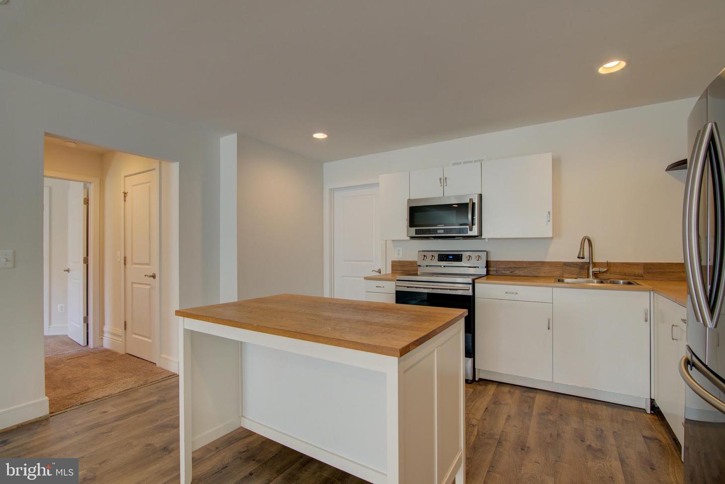 1119 THEMIS ST SE, LEESBURG, Virginia 20175, 5 Bedrooms Bedrooms, ,5 BathroomsBathrooms,Residential,For sale,1119 THEMIS ST SE,VALO2089920 MLS # VALO2089920