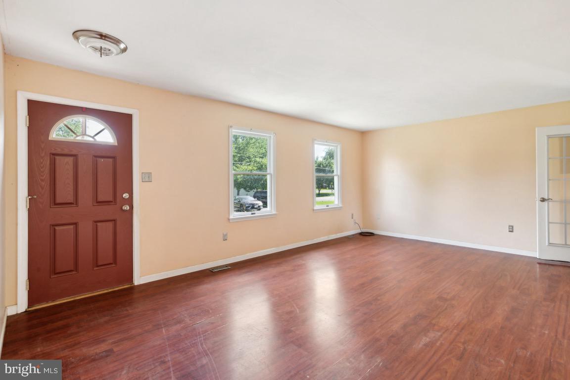 6621 SCHOOLHOUSE RD, BEALETON, Virginia 22712, 4 Bedrooms Bedrooms, ,3 BathroomsBathrooms,Residential,For sale,6621 SCHOOLHOUSE RD,VAFQ2015662 MLS # VAFQ2015662