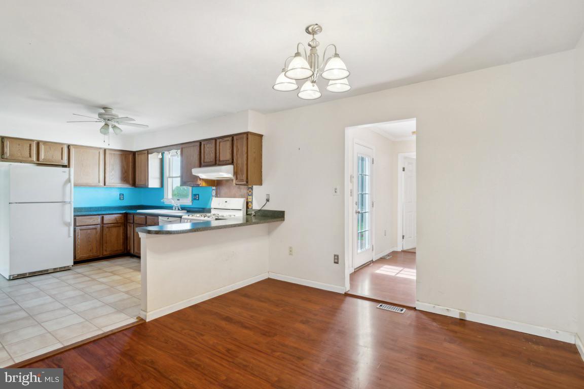 6621 SCHOOLHOUSE RD, BEALETON, Virginia 22712, 4 Bedrooms Bedrooms, ,3 BathroomsBathrooms,Residential,For sale,6621 SCHOOLHOUSE RD,VAFQ2015662 MLS # VAFQ2015662