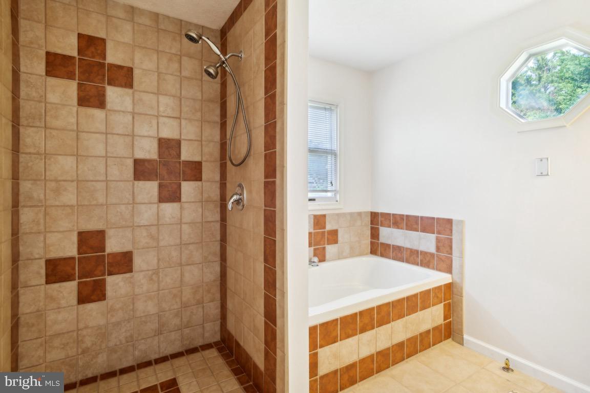 6621 SCHOOLHOUSE RD, BEALETON, Virginia 22712, 4 Bedrooms Bedrooms, ,3 BathroomsBathrooms,Residential,For sale,6621 SCHOOLHOUSE RD,VAFQ2015662 MLS # VAFQ2015662