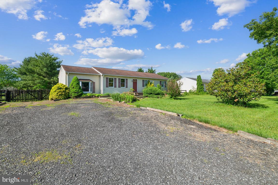 6621 SCHOOLHOUSE RD, BEALETON, Virginia 22712, 4 Bedrooms Bedrooms, ,3 BathroomsBathrooms,Residential,For sale,6621 SCHOOLHOUSE RD,VAFQ2015662 MLS # VAFQ2015662
