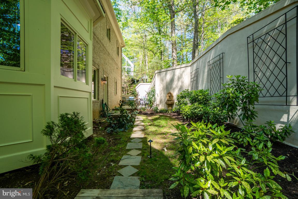 1347 KIRBY RD, MCLEAN, Virginia 22101, 7 Bedrooms Bedrooms, ,7 BathroomsBathrooms,Residential,For sale,1347 KIRBY RD,VAFX2225480 MLS # VAFX2225480
