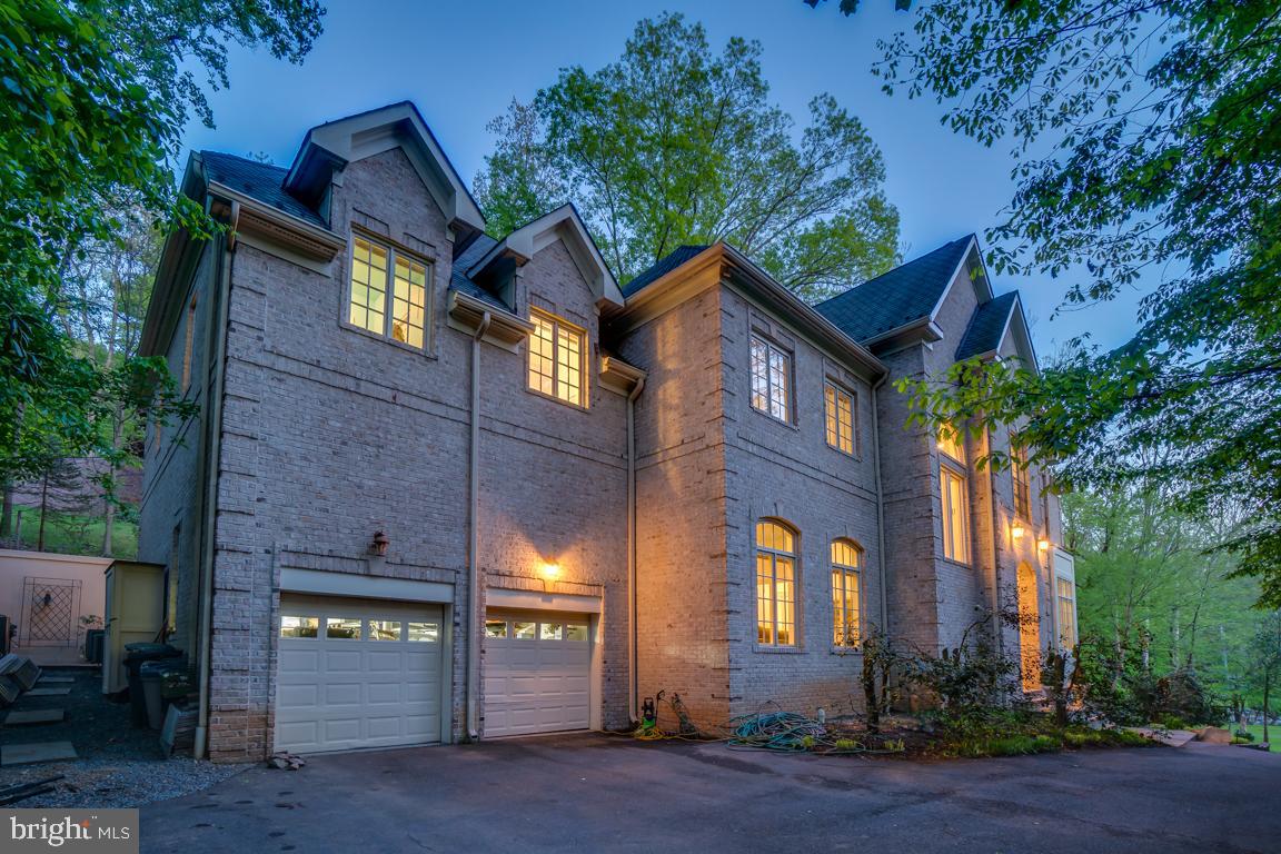 1347 KIRBY RD, MCLEAN, Virginia 22101, 7 Bedrooms Bedrooms, ,7 BathroomsBathrooms,Residential,For sale,1347 KIRBY RD,VAFX2225480 MLS # VAFX2225480