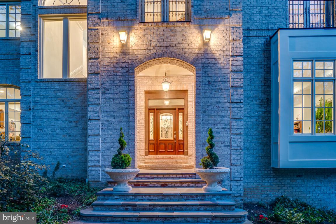 1347 KIRBY RD, MCLEAN, Virginia 22101, 7 Bedrooms Bedrooms, ,7 BathroomsBathrooms,Residential,For sale,1347 KIRBY RD,VAFX2225480 MLS # VAFX2225480