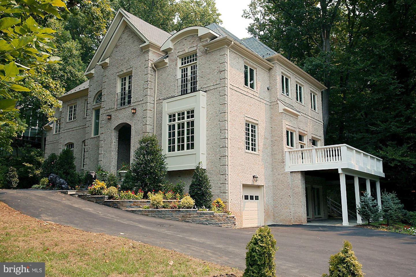 1347 KIRBY RD, MCLEAN, Virginia 22101, 7 Bedrooms Bedrooms, ,7 BathroomsBathrooms,Residential,For sale,1347 KIRBY RD,VAFX2225480 MLS # VAFX2225480