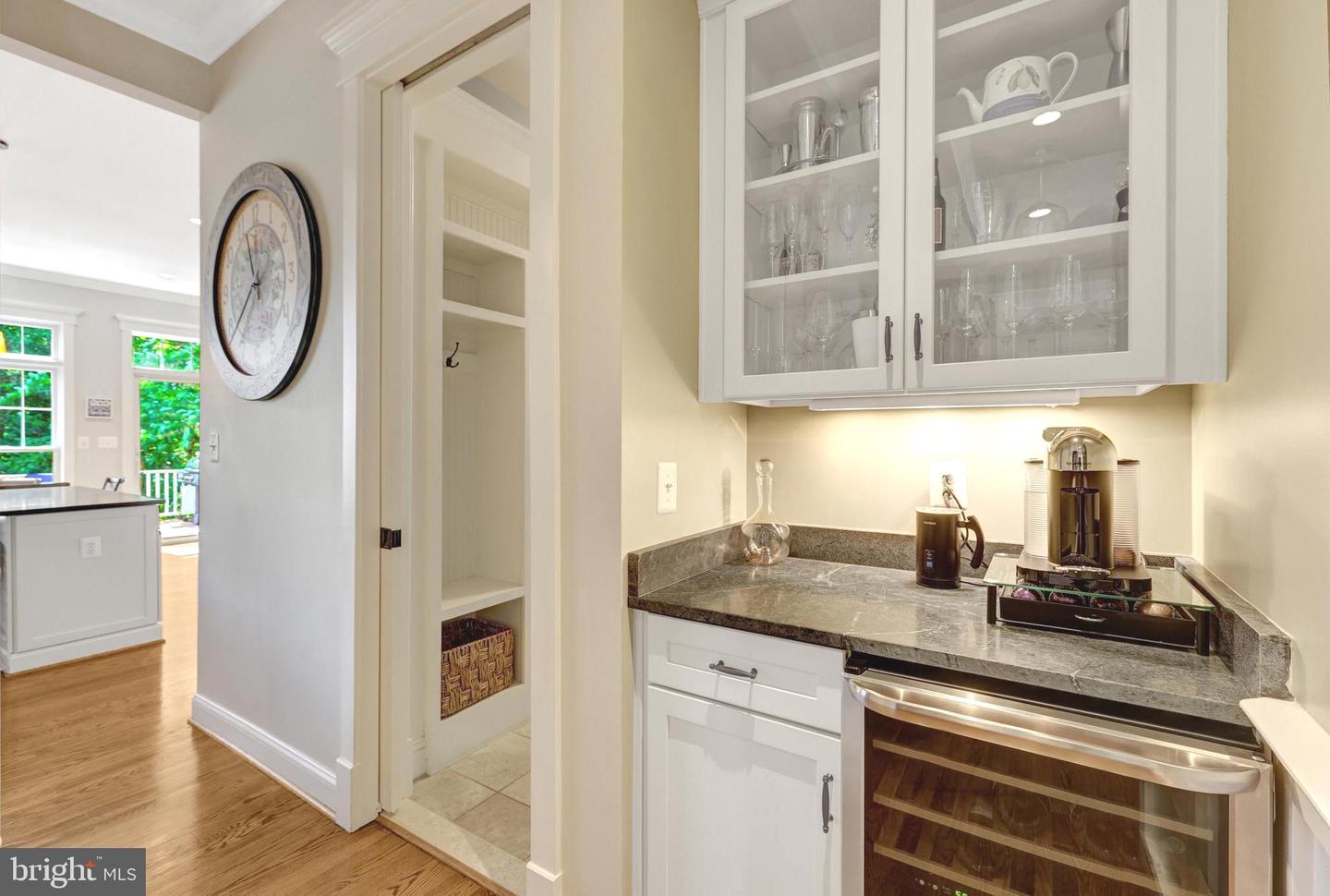 309 CHARLES ST SE, VIENNA, Virginia 22180, 6 Bedrooms Bedrooms, ,5 BathroomsBathrooms,Residential,For sale,309 CHARLES ST SE,VAFX2227818 MLS # VAFX2227818