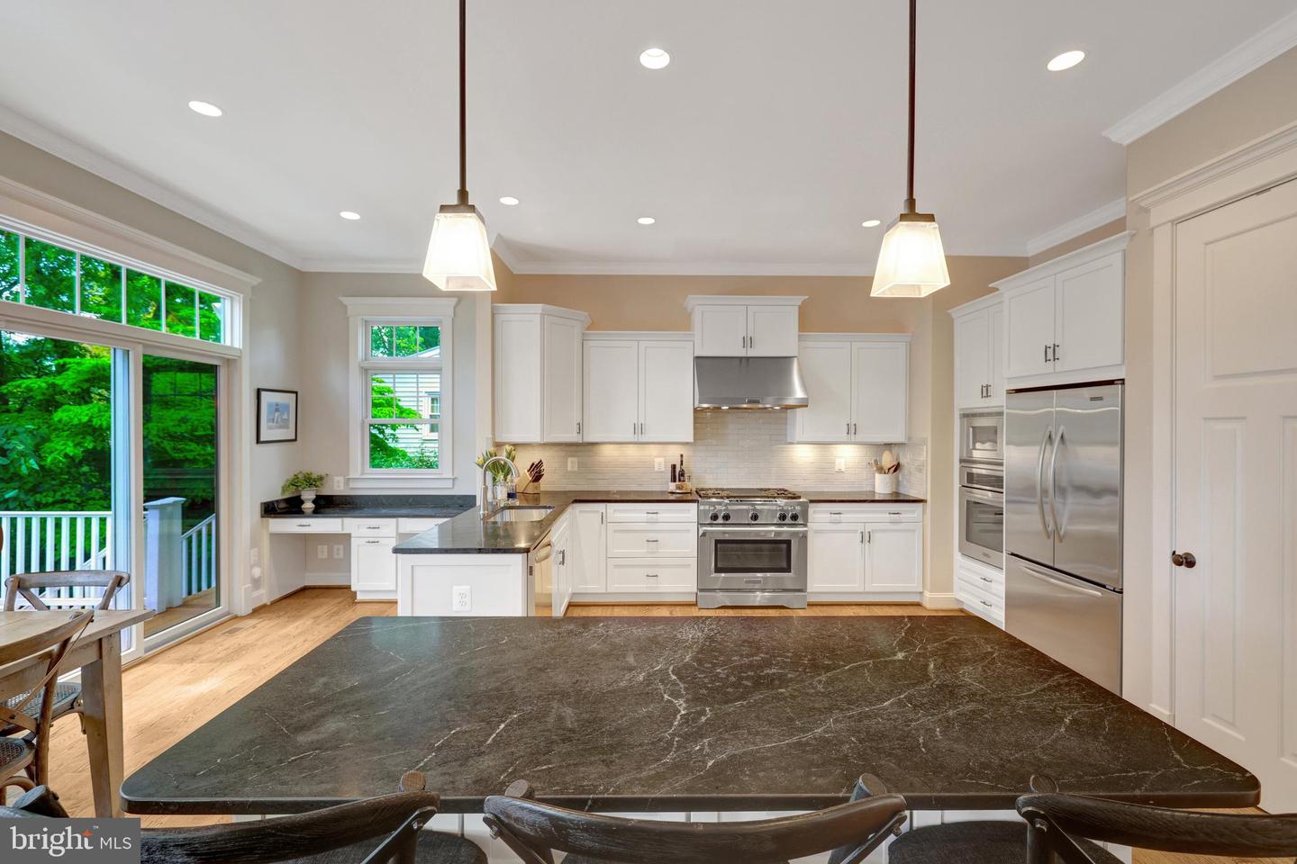 309 CHARLES ST SE, VIENNA, Virginia 22180, 6 Bedrooms Bedrooms, ,5 BathroomsBathrooms,Residential,For sale,309 CHARLES ST SE,VAFX2227818 MLS # VAFX2227818