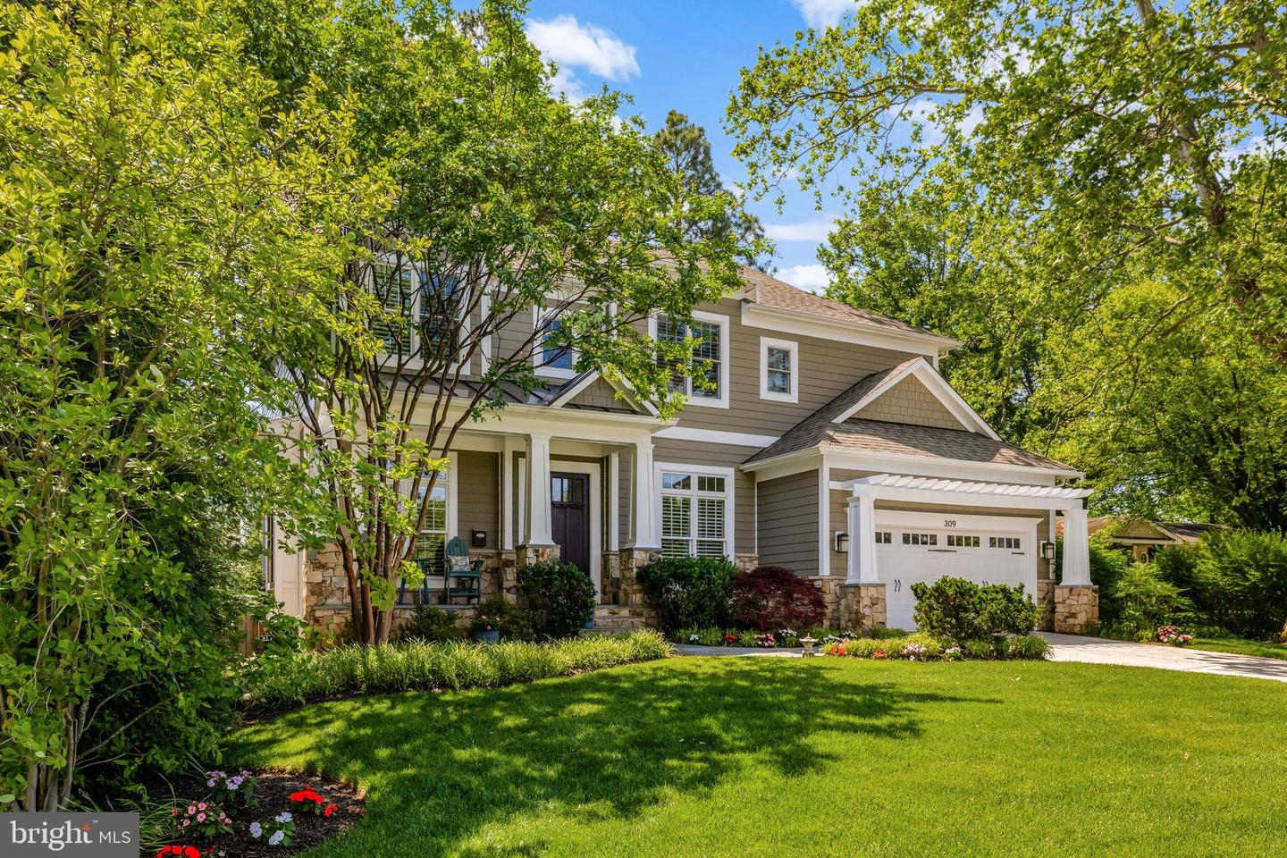 309 CHARLES ST SE, VIENNA, Virginia 22180, 6 Bedrooms Bedrooms, ,5 BathroomsBathrooms,Residential,For sale,309 CHARLES ST SE,VAFX2227818 MLS # VAFX2227818