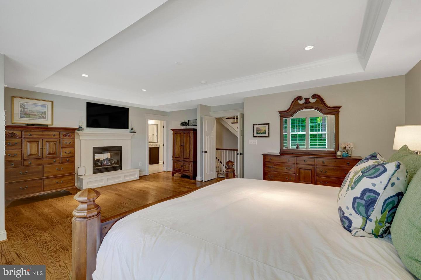 309 CHARLES ST SE, VIENNA, Virginia 22180, 6 Bedrooms Bedrooms, ,5 BathroomsBathrooms,Residential,For sale,309 CHARLES ST SE,VAFX2227818 MLS # VAFX2227818