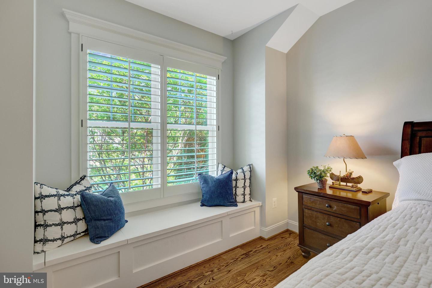 309 CHARLES ST SE, VIENNA, Virginia 22180, 6 Bedrooms Bedrooms, ,5 BathroomsBathrooms,Residential,For sale,309 CHARLES ST SE,VAFX2227818 MLS # VAFX2227818