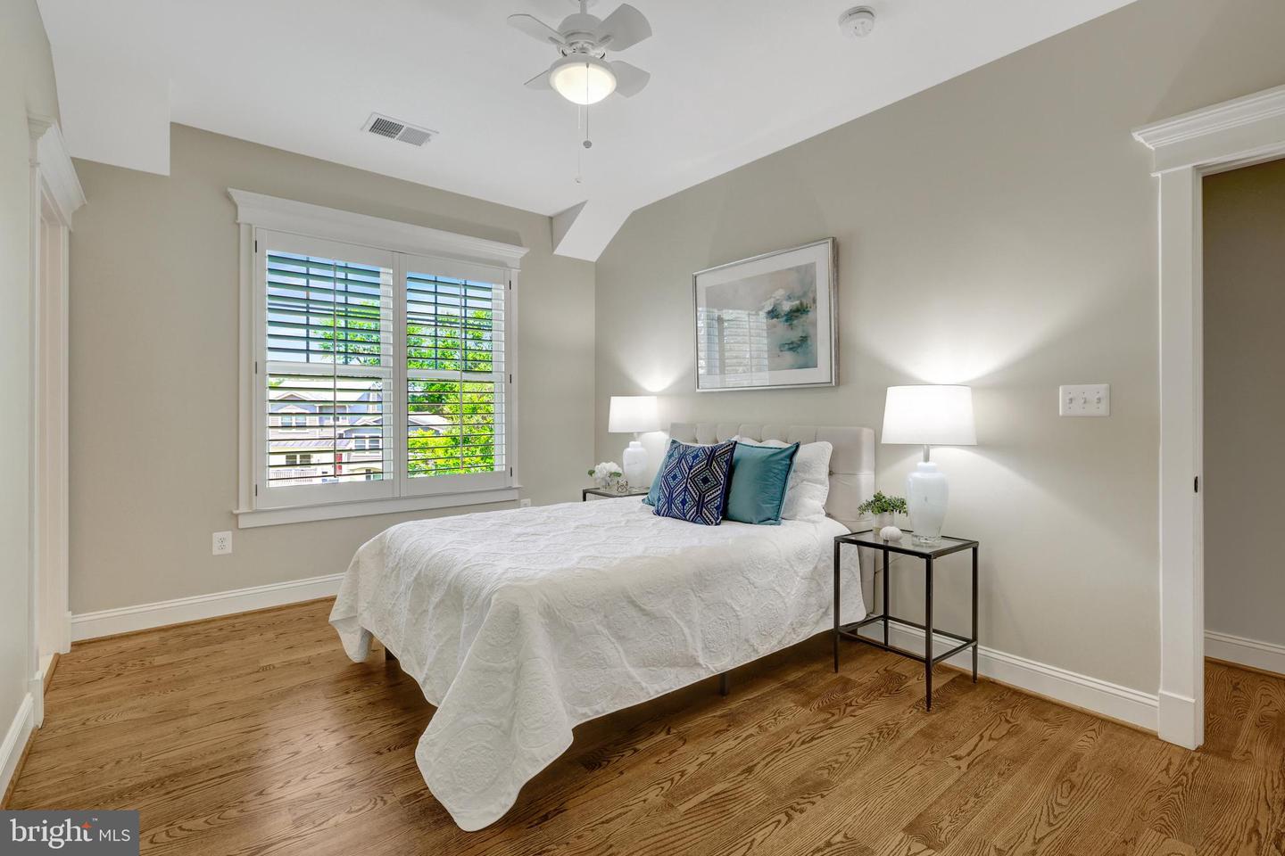 309 CHARLES ST SE, VIENNA, Virginia 22180, 6 Bedrooms Bedrooms, ,5 BathroomsBathrooms,Residential,For sale,309 CHARLES ST SE,VAFX2227818 MLS # VAFX2227818