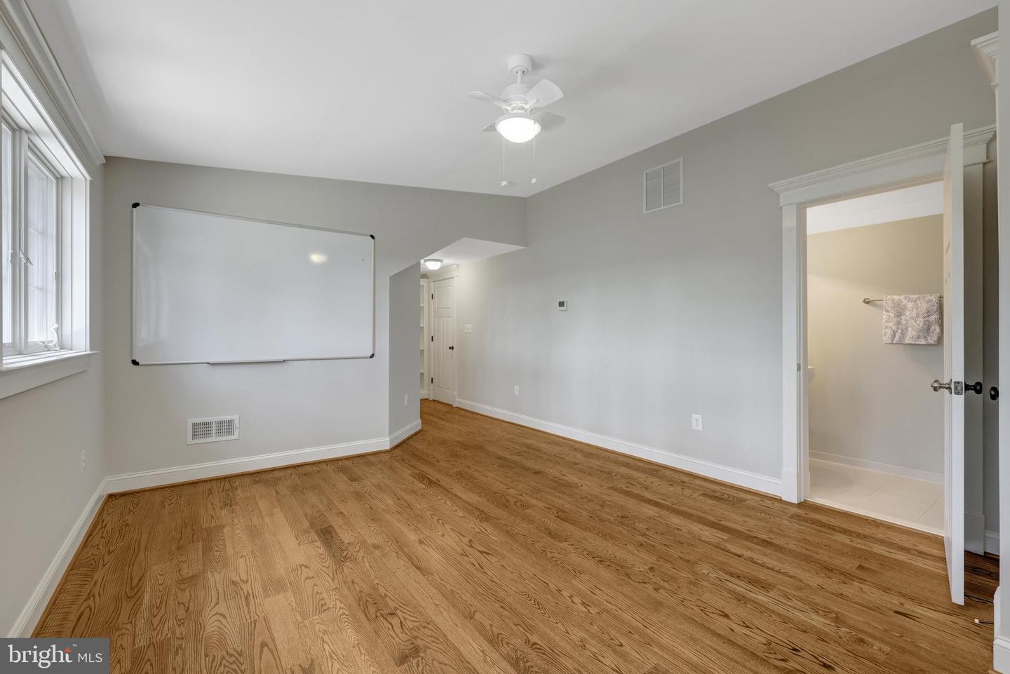309 CHARLES ST SE, VIENNA, Virginia 22180, 6 Bedrooms Bedrooms, ,5 BathroomsBathrooms,Residential,For sale,309 CHARLES ST SE,VAFX2227818 MLS # VAFX2227818