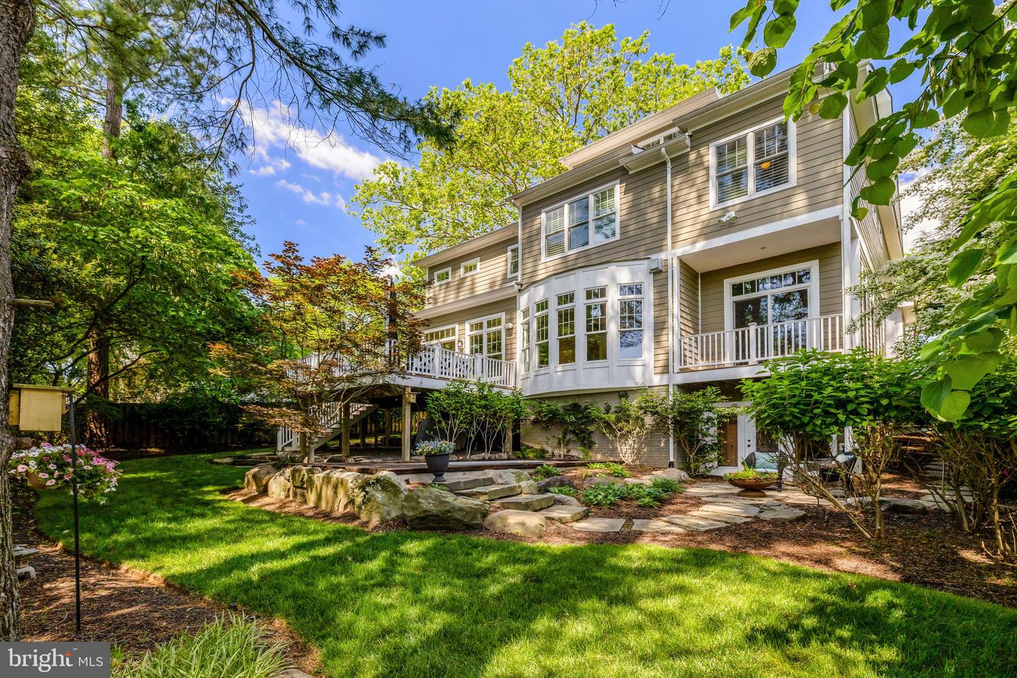 309 CHARLES ST SE, VIENNA, Virginia 22180, 6 Bedrooms Bedrooms, ,5 BathroomsBathrooms,Residential,For sale,309 CHARLES ST SE,VAFX2227818 MLS # VAFX2227818