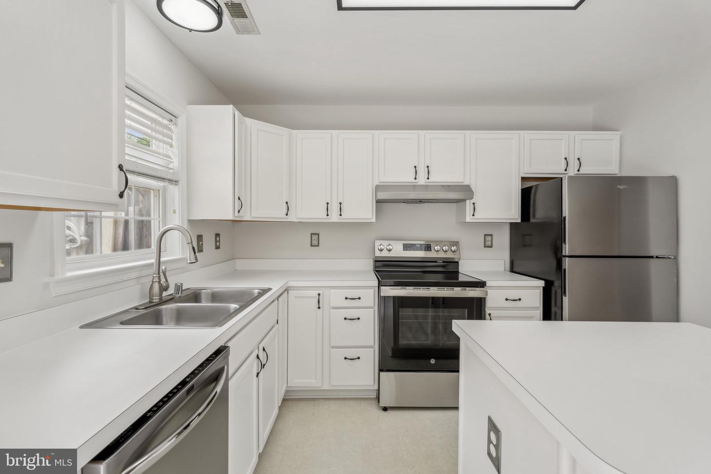 10613 LIMBURG CT, FREDERICKSBURG, Virginia 22408, 2 Bedrooms Bedrooms, ,2 BathroomsBathrooms,Residential,For sale,10613 LIMBURG CT,VASP2031472 MLS # VASP2031472