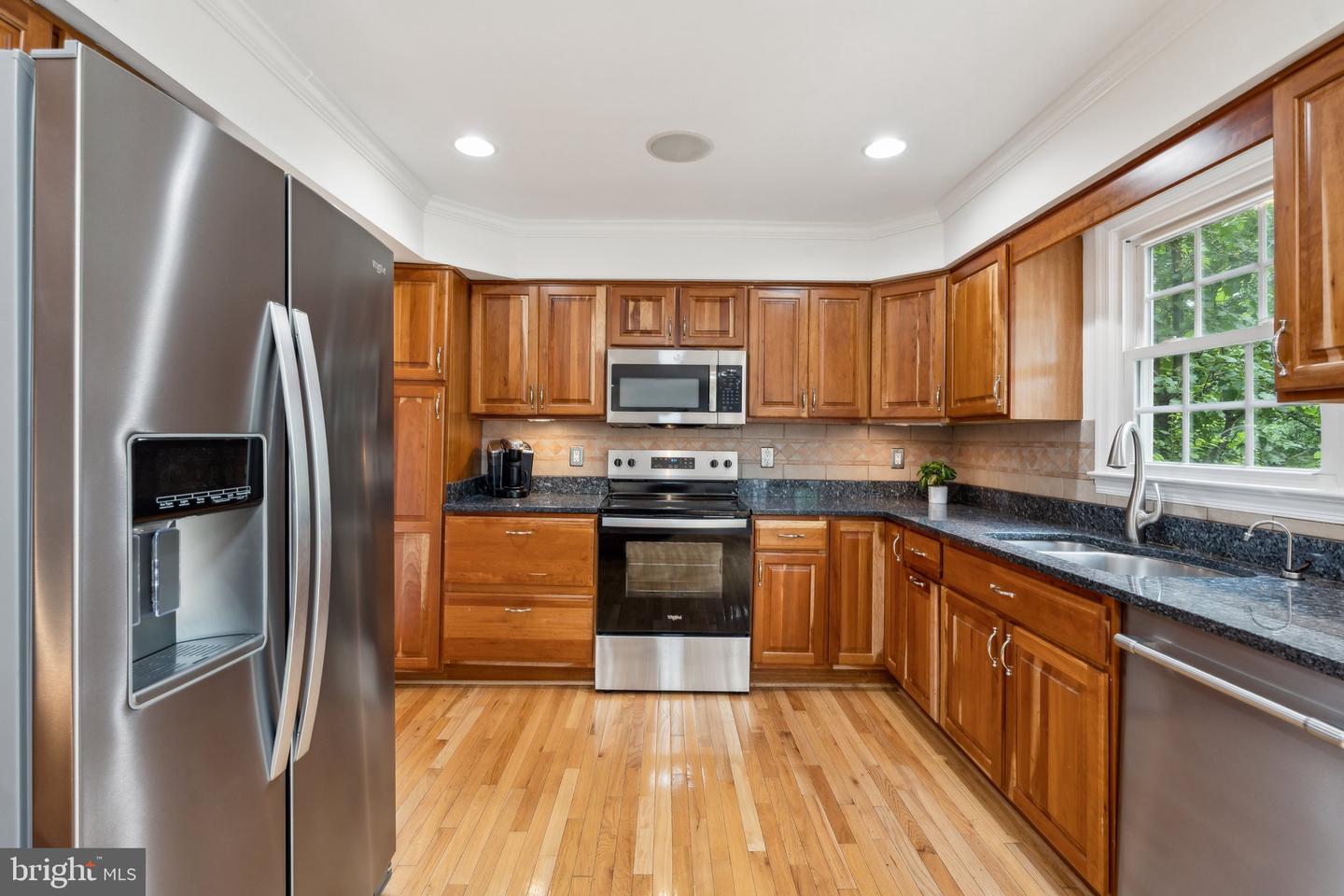 12564 QUINCY ADAMS CT, HERNDON, Virginia 20171, 5 Bedrooms Bedrooms, ,3 BathroomsBathrooms,Residential,For sale,12564 QUINCY ADAMS CT,VAFX2228360 MLS # VAFX2228360