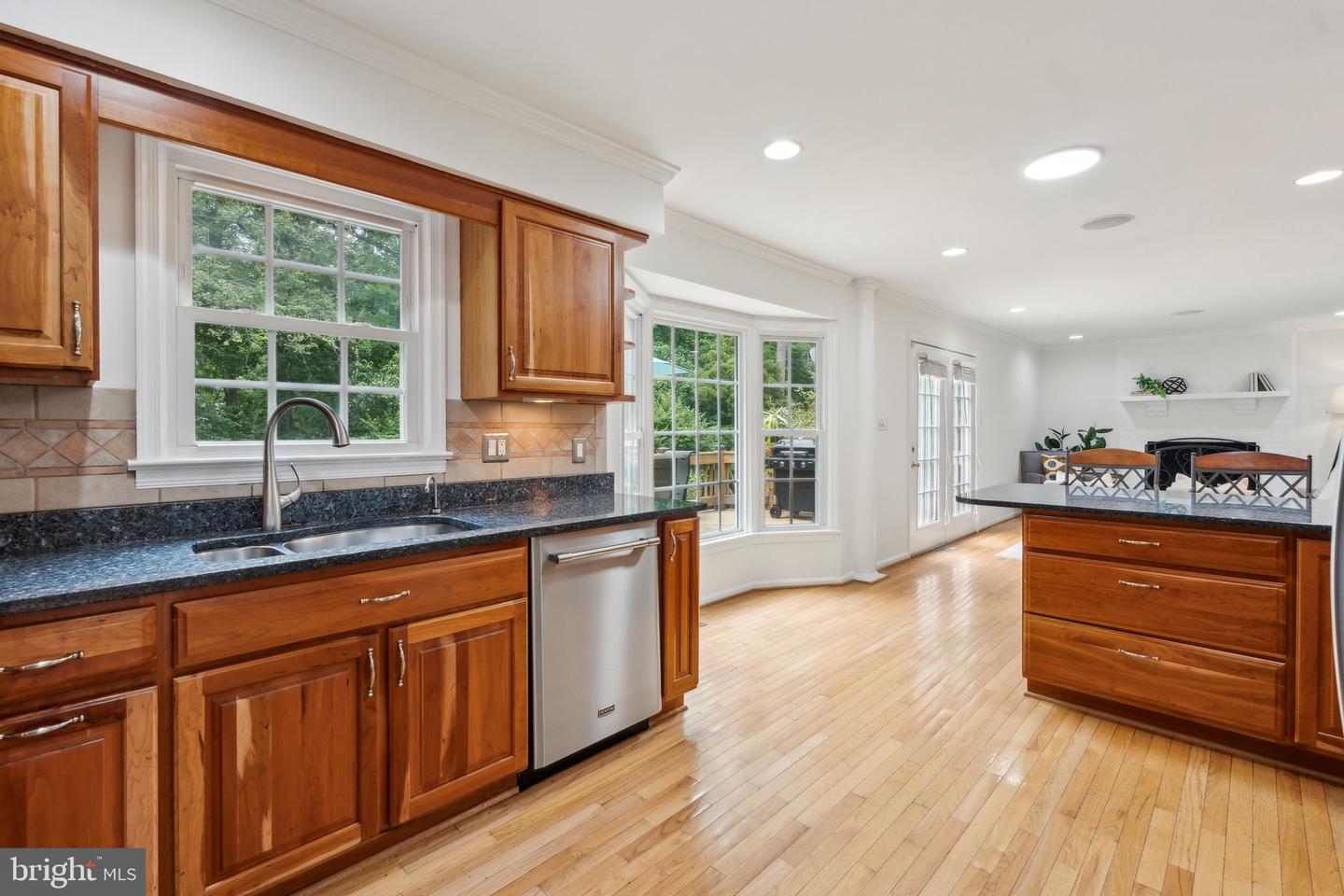 12564 QUINCY ADAMS CT, HERNDON, Virginia 20171, 5 Bedrooms Bedrooms, ,3 BathroomsBathrooms,Residential,For sale,12564 QUINCY ADAMS CT,VAFX2228360 MLS # VAFX2228360