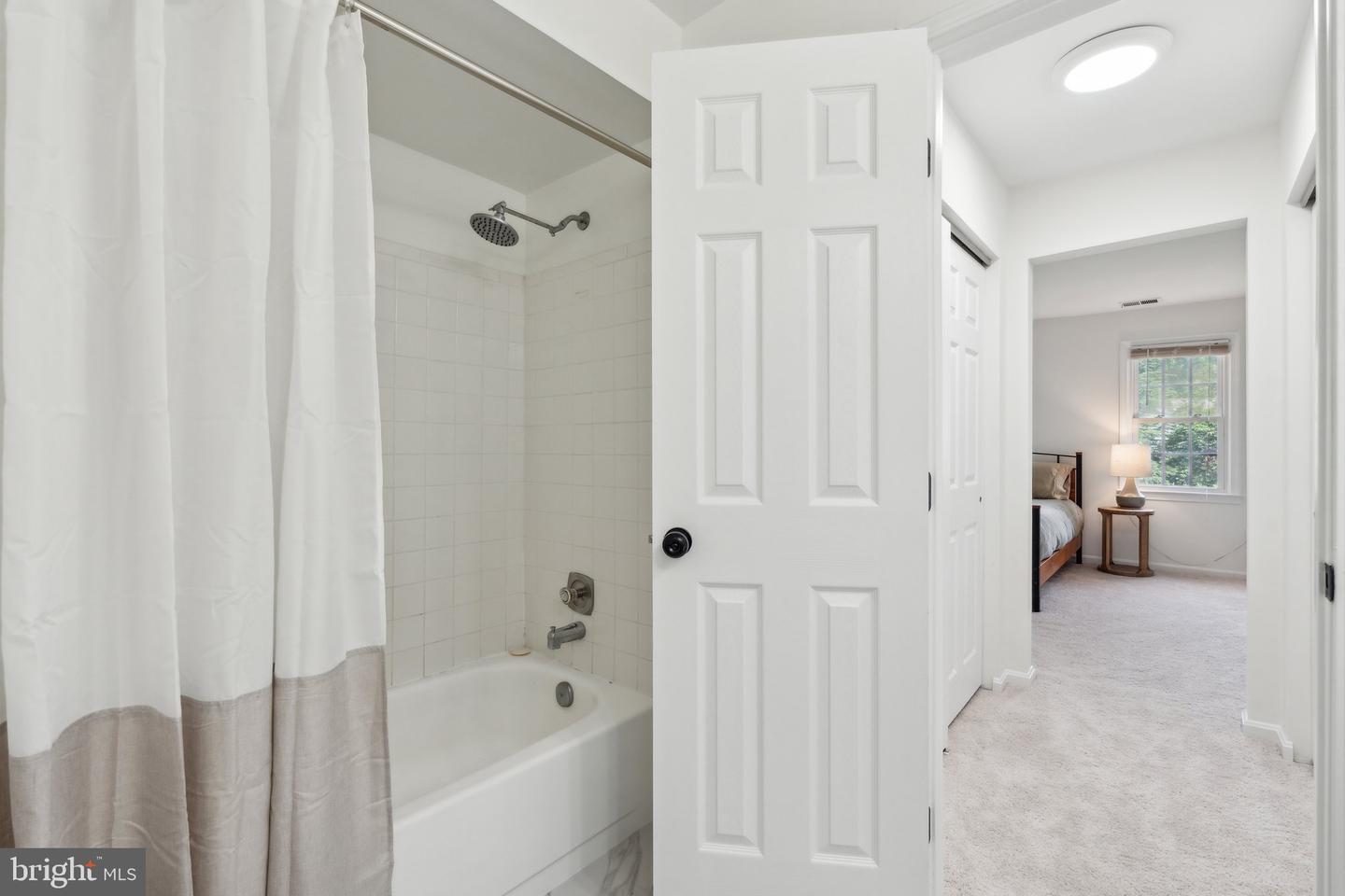 12564 QUINCY ADAMS CT, HERNDON, Virginia 20171, 5 Bedrooms Bedrooms, ,3 BathroomsBathrooms,Residential,For sale,12564 QUINCY ADAMS CT,VAFX2228360 MLS # VAFX2228360