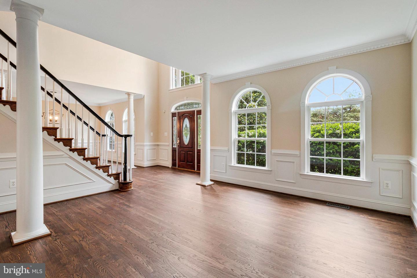 2504 SHERWOOD HALL LN, ALEXANDRIA, Virginia 22306, 5 Bedrooms Bedrooms, ,4 BathroomsBathrooms,Residential,For sale,2504 SHERWOOD HALL LN,VAFX2230476 MLS # VAFX2230476