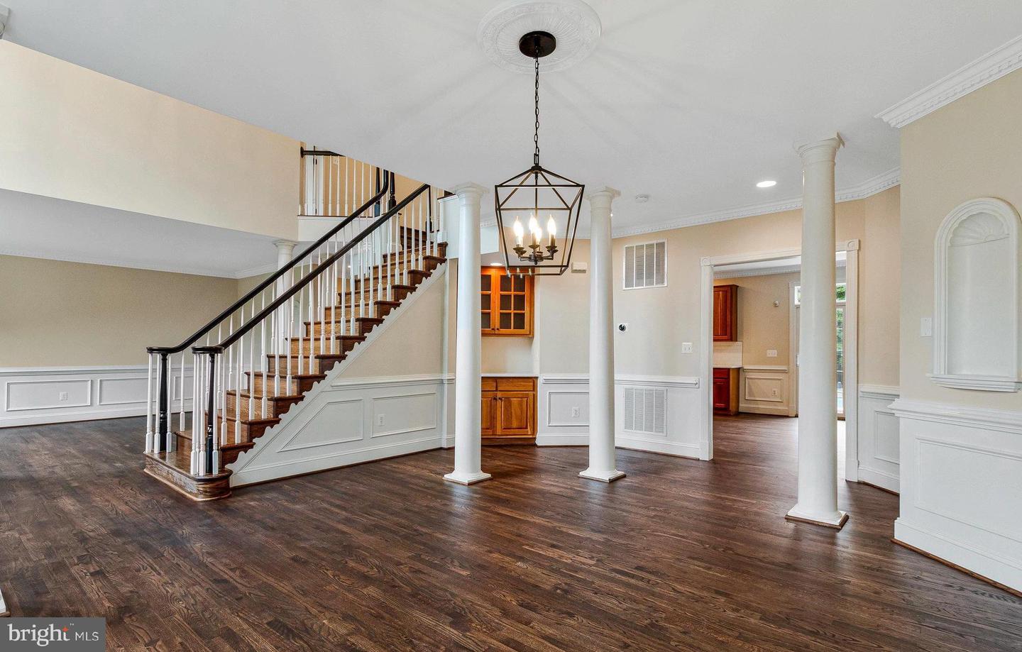 2504 SHERWOOD HALL LN, ALEXANDRIA, Virginia 22306, 5 Bedrooms Bedrooms, ,4 BathroomsBathrooms,Residential,For sale,2504 SHERWOOD HALL LN,VAFX2230476 MLS # VAFX2230476