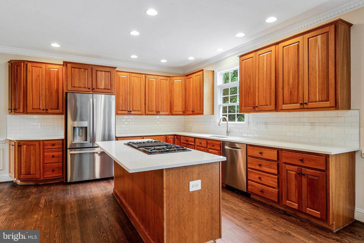 2504 SHERWOOD HALL LN, ALEXANDRIA, Virginia 22306, 5 Bedrooms Bedrooms, ,4 BathroomsBathrooms,Residential,For sale,2504 SHERWOOD HALL LN,VAFX2230476 MLS # VAFX2230476