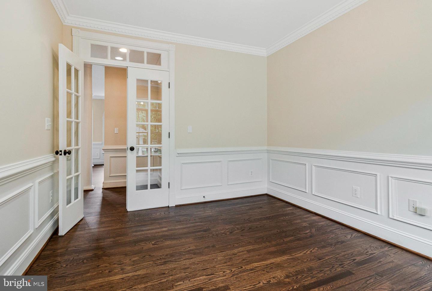 2504 SHERWOOD HALL LN, ALEXANDRIA, Virginia 22306, 5 Bedrooms Bedrooms, ,4 BathroomsBathrooms,Residential,For sale,2504 SHERWOOD HALL LN,VAFX2230476 MLS # VAFX2230476