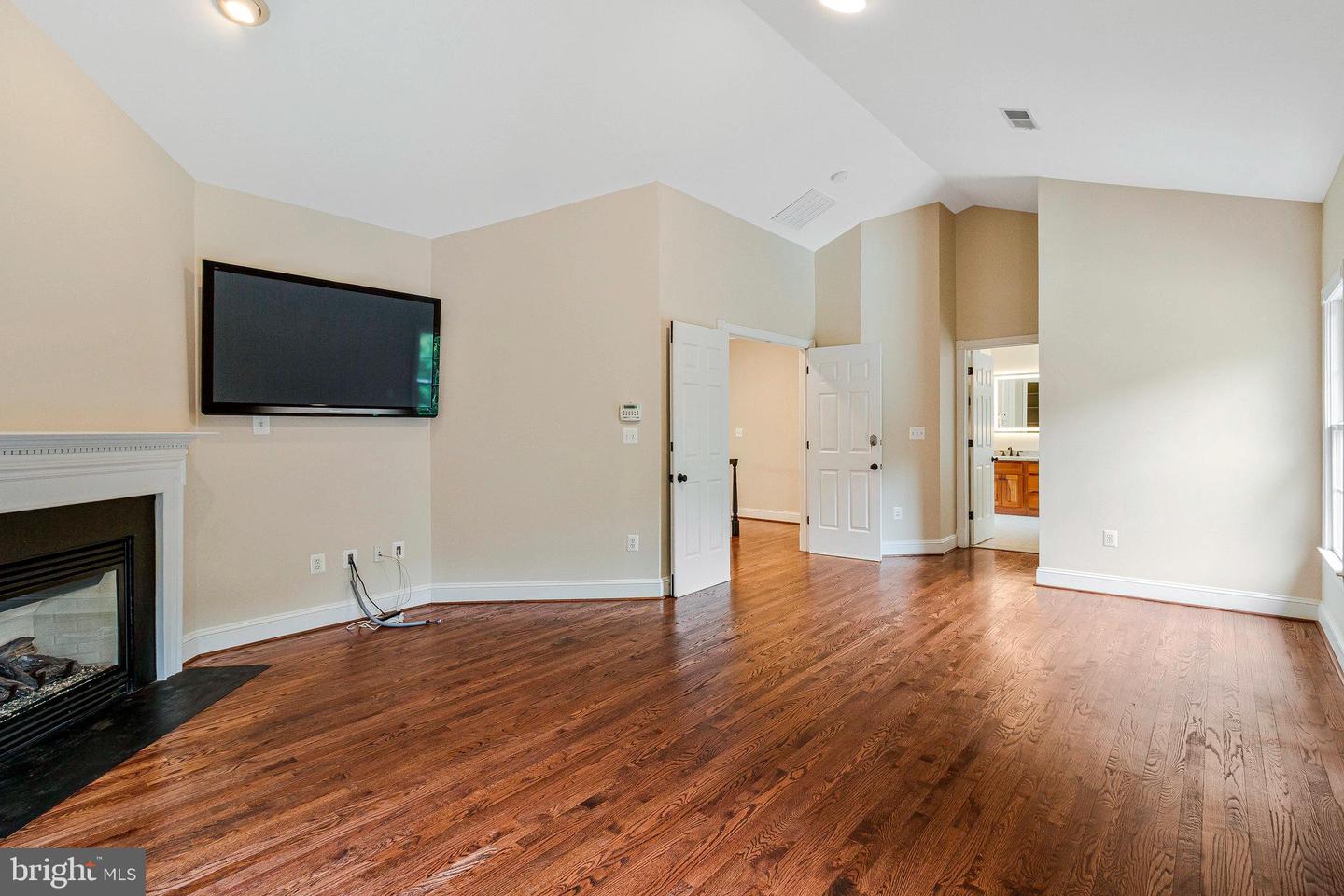 2504 SHERWOOD HALL LN, ALEXANDRIA, Virginia 22306, 5 Bedrooms Bedrooms, ,4 BathroomsBathrooms,Residential,For sale,2504 SHERWOOD HALL LN,VAFX2230476 MLS # VAFX2230476