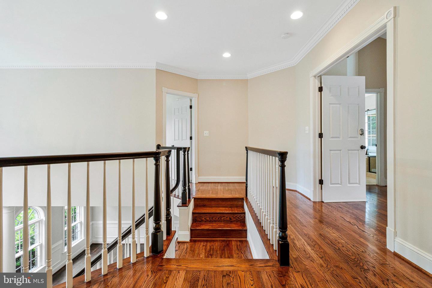 2504 SHERWOOD HALL LN, ALEXANDRIA, Virginia 22306, 5 Bedrooms Bedrooms, ,4 BathroomsBathrooms,Residential,For sale,2504 SHERWOOD HALL LN,VAFX2230476 MLS # VAFX2230476