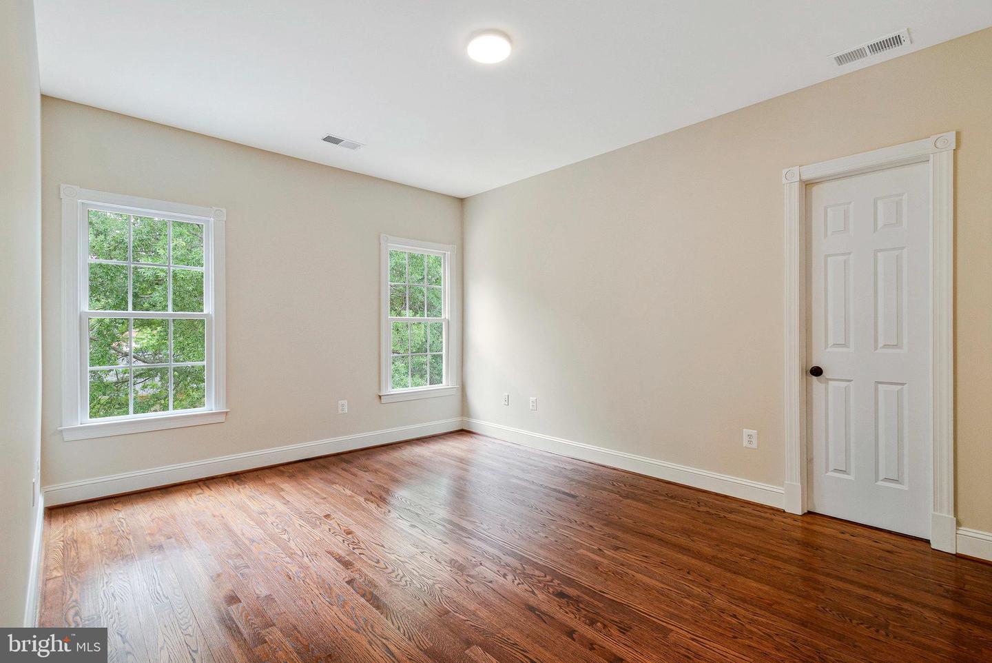 2504 SHERWOOD HALL LN, ALEXANDRIA, Virginia 22306, 5 Bedrooms Bedrooms, ,4 BathroomsBathrooms,Residential,For sale,2504 SHERWOOD HALL LN,VAFX2230476 MLS # VAFX2230476