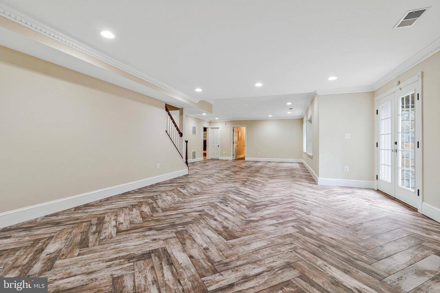 2504 SHERWOOD HALL LN, ALEXANDRIA, Virginia 22306, 5 Bedrooms Bedrooms, ,4 BathroomsBathrooms,Residential,For sale,2504 SHERWOOD HALL LN,VAFX2230476 MLS # VAFX2230476