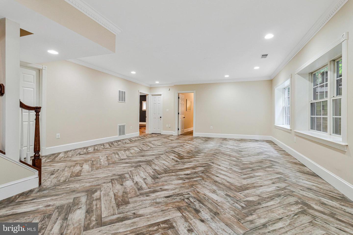 2504 SHERWOOD HALL LN, ALEXANDRIA, Virginia 22306, 5 Bedrooms Bedrooms, ,4 BathroomsBathrooms,Residential,For sale,2504 SHERWOOD HALL LN,VAFX2230476 MLS # VAFX2230476
