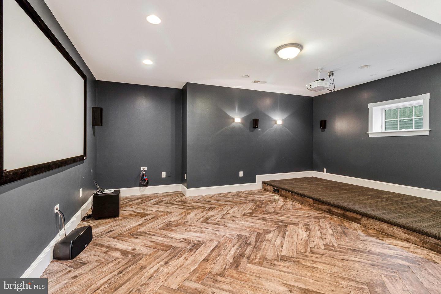 2504 SHERWOOD HALL LN, ALEXANDRIA, Virginia 22306, 5 Bedrooms Bedrooms, ,4 BathroomsBathrooms,Residential,For sale,2504 SHERWOOD HALL LN,VAFX2230476 MLS # VAFX2230476