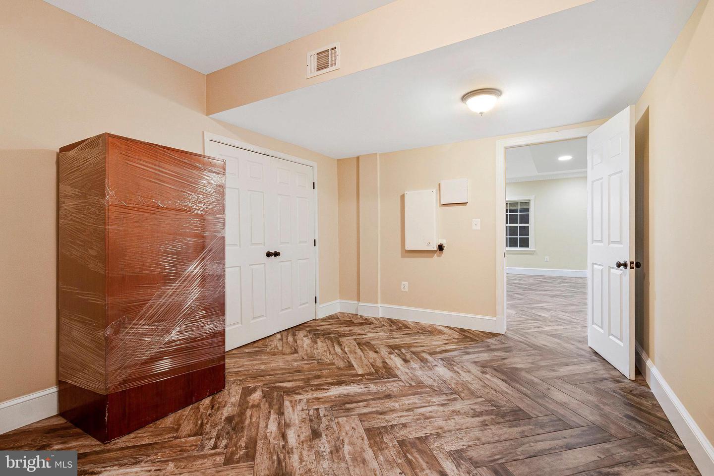 2504 SHERWOOD HALL LN, ALEXANDRIA, Virginia 22306, 5 Bedrooms Bedrooms, ,4 BathroomsBathrooms,Residential,For sale,2504 SHERWOOD HALL LN,VAFX2230476 MLS # VAFX2230476