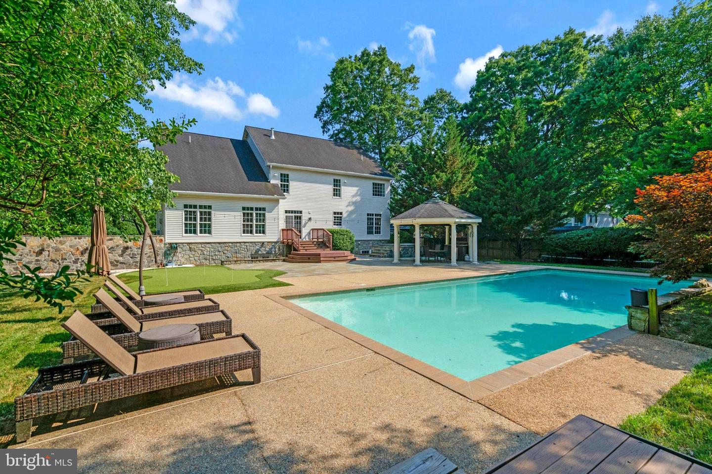 2504 SHERWOOD HALL LN, ALEXANDRIA, Virginia 22306, 5 Bedrooms Bedrooms, ,4 BathroomsBathrooms,Residential,For sale,2504 SHERWOOD HALL LN,VAFX2230476 MLS # VAFX2230476