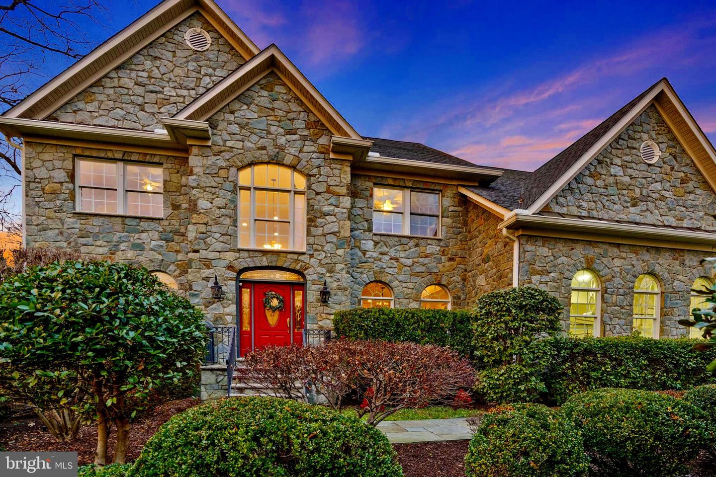 2504 SHERWOOD HALL LN, ALEXANDRIA, Virginia 22306, 5 Bedrooms Bedrooms, ,4 BathroomsBathrooms,Residential,For sale,2504 SHERWOOD HALL LN,VAFX2230476 MLS # VAFX2230476