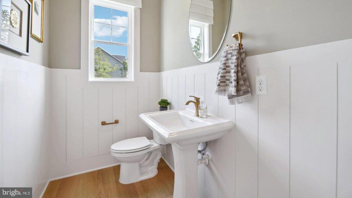 8264 COLLING MANOR CT, ALEXANDRIA, Virginia 22308, 6 Bedrooms Bedrooms, ,6 BathroomsBathrooms,Residential,For sale,8264 COLLING MANOR CT,VAFX2234956 MLS # VAFX2234956