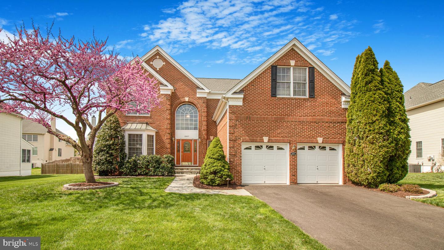22677 CRICKET HILL CT, ASHBURN, Virginia 20148, 4 Bedrooms Bedrooms, 5 Rooms Rooms,4 BathroomsBathrooms,Residential,For sale,22677 CRICKET HILL CT,VALO2094166 MLS # VALO2094166