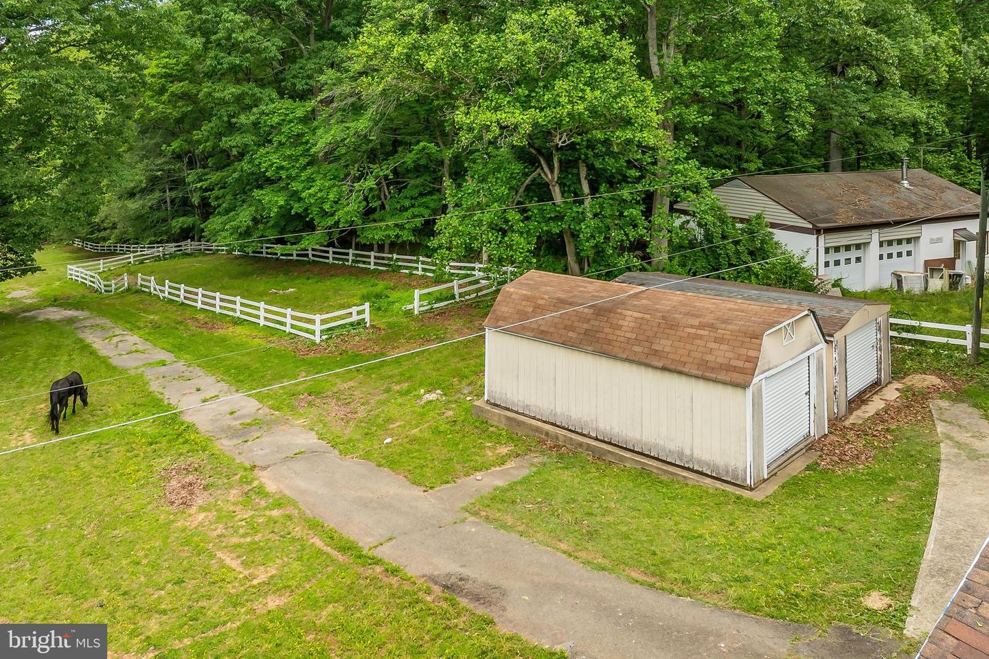 13310 COMPTON RD, CLIFTON, Virginia 20124, 5 Bedrooms Bedrooms, ,4 BathroomsBathrooms,Residential,For sale,13310 COMPTON RD,VAFX2235948 MLS # VAFX2235948